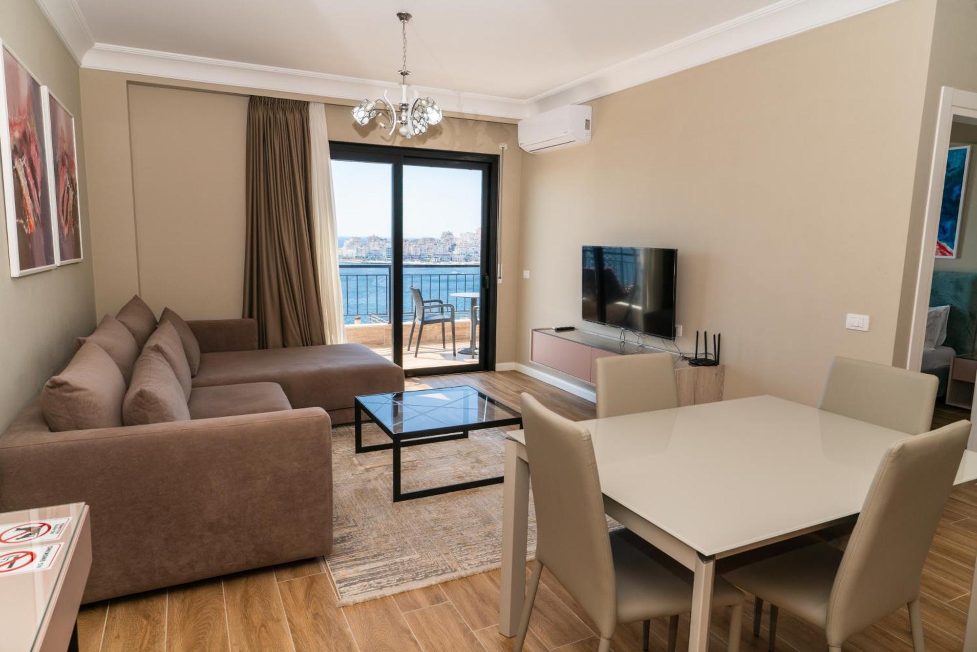 Blissful Apartments Sarande Exterior photo