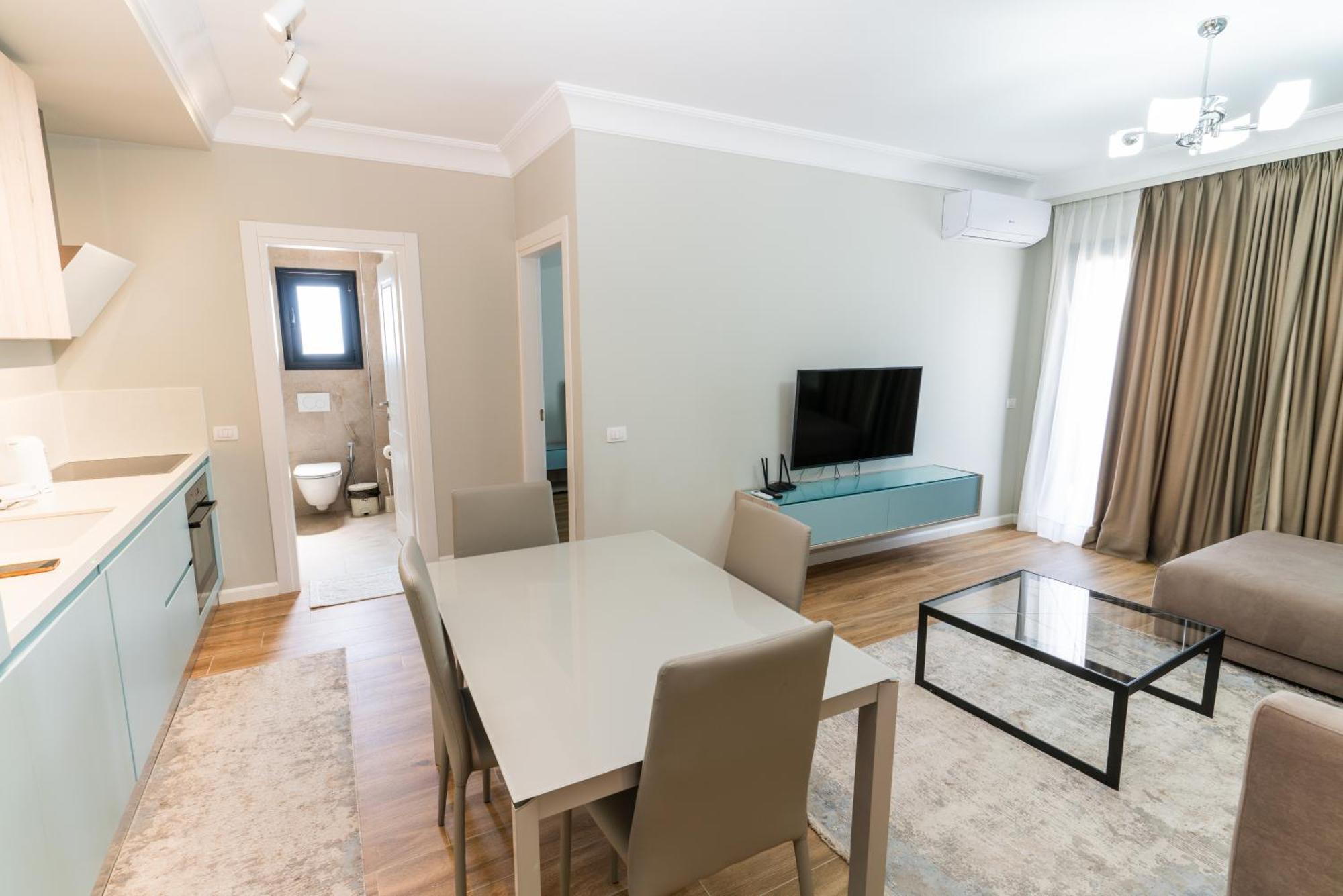 Blissful Apartments Sarande Exterior photo